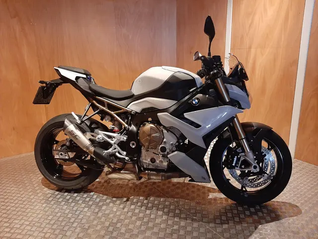 BMW S 1000 R  S 1000 R 2023 Benzine 4