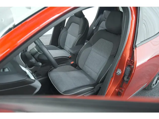 Renault Clio TCe 90 GPF techno 2025 Benzine 29