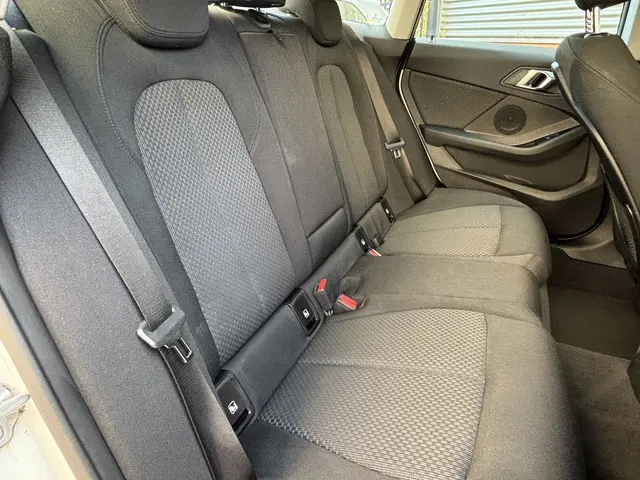 BMW 2 Serie Gran Coupé 218i Executive 2021 Benzine 7