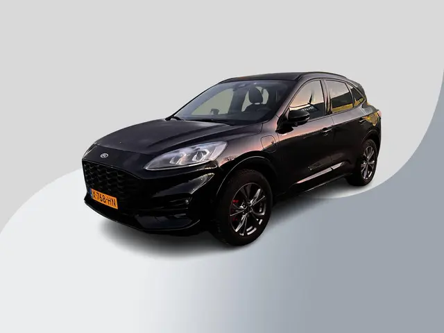 Ford Kuga 2.5 PHEV ST-Line X 2023 Hybride Benzine 2