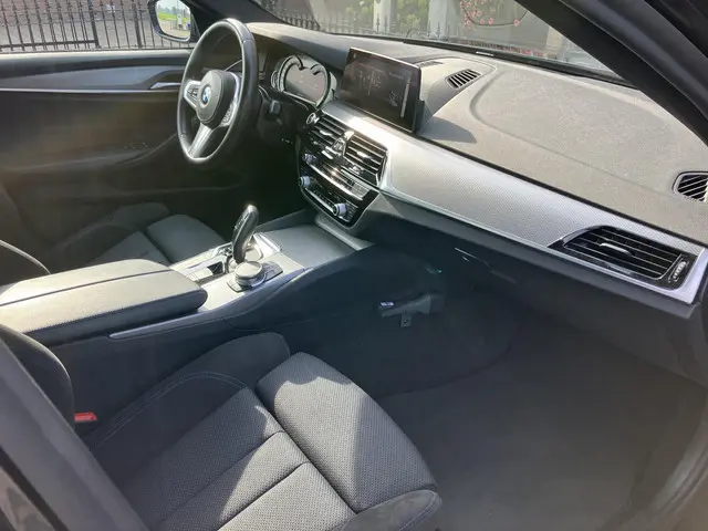BMW 5 Serie 520i 2019 Benzine 25