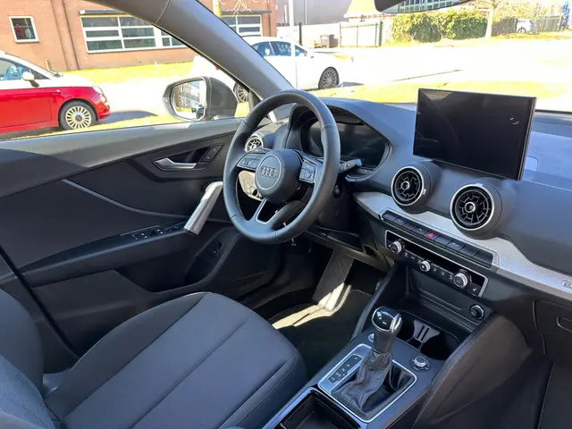 Audi Q2 35 TFSI Sport 2024 Benzine 3