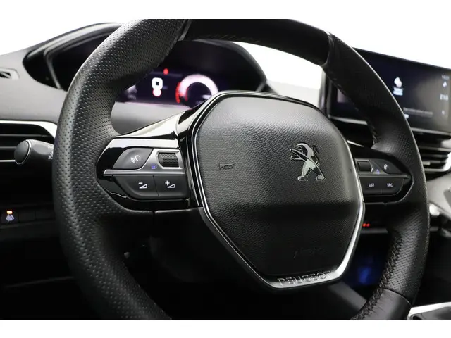 Peugeot 5008 1.2 Turbo GT 2023 Benzine 32