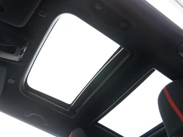 MINI 3-Deurs John Cooper Works 2025 Benzine 34