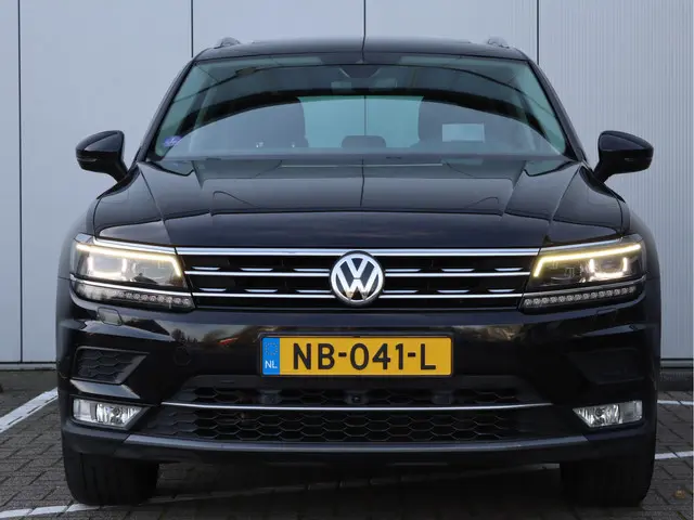 Volkswagen Tiguan 2.0 TSI 4Motion Highline 2017 Benzine 6