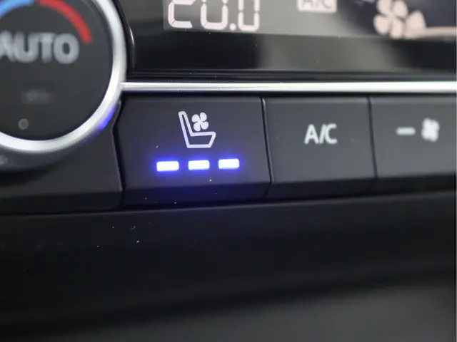 Mazda CX-5 2.0 SkyActiv-G 165 Luxury 2021 Benzine 60