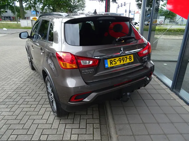 Mitsubishi ASX 1.6 Cleartec Connect Pro 2018 Benzine 9