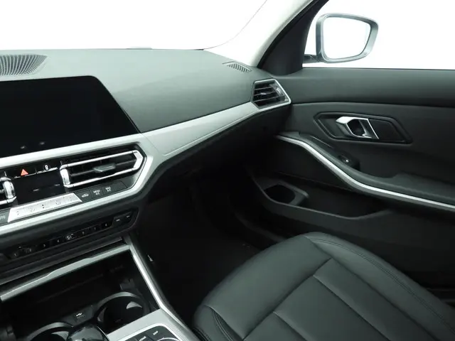 BMW 3 Serie Sedan 320d 2020 Diesel 36