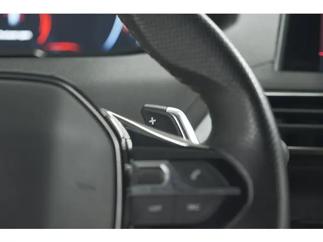 Peugeot 3008 1.6 PureTech 180 GT Line 2019 Benzine 53
