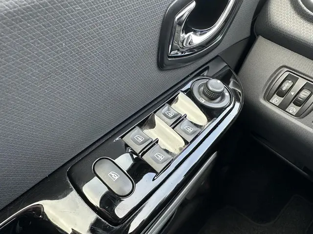 Renault Clio 1.2 GT 2014 Benzine 25