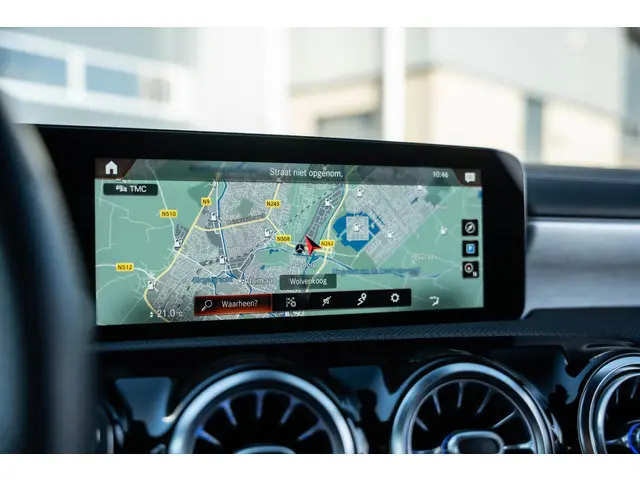 Mercedes-Benz CLA 250 e AMG 2020 Hybride Benzine 36