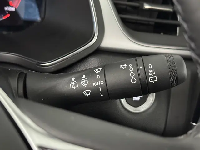 Renault Captur 1.0 TCe 90 techno 2024 Benzine 34
