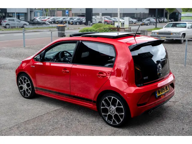 Volkswagen up! 1.0 TSI GTI | Pano | Beats | Camera 2018 Benzine 20