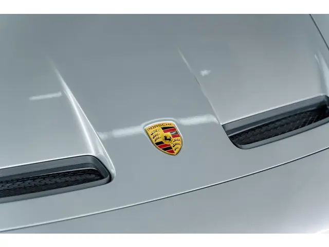 Porsche 911 4.0 GT3 Touring 2021 Benzine 27