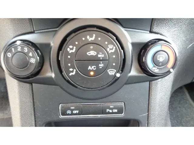Ford Fiesta 1.0 Style Ultimate 2017 Benzine 14