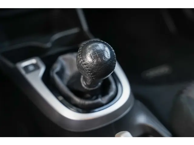 Honda Jazz 1.3i VTEC ELEGANMCE 2020 Benzine 18