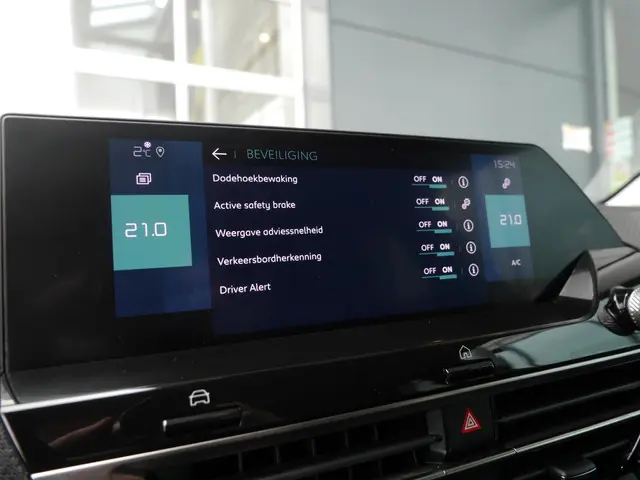 Citroën ë-C4 Shine 50 kWh 2021 Elektrisch 31