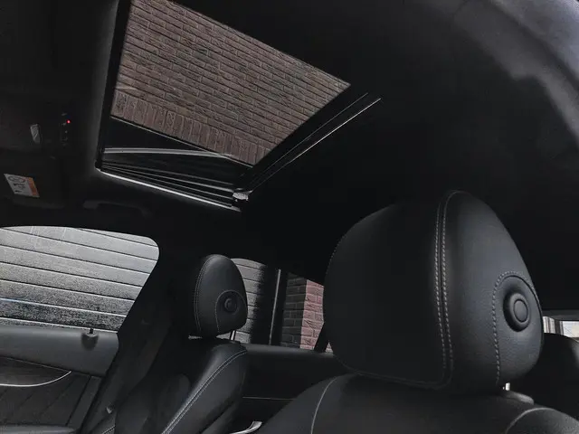 Mercedes-Benz GLC Coupé 300e AMG 2021 Hybride Benzine 4