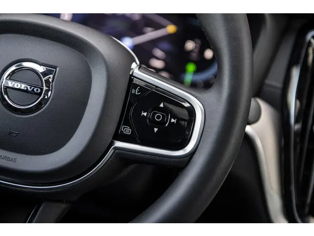 Volvo S60 2.0 B4 Ultimate Dark 2023 Benzine 39