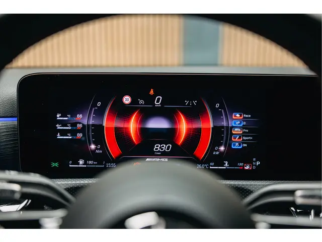 Mercedes-Benz A-Klasse AMG 45 S 4MATIC+ 2024 Benzine 35