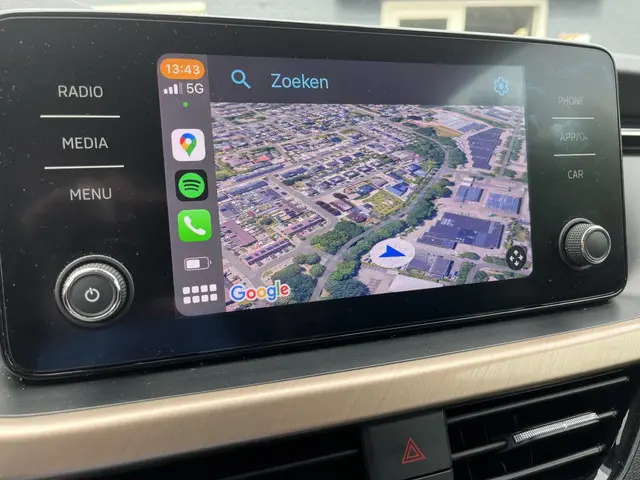 Škoda Kamiq 1.0 TSi DSG Style 2023 Benzine 17