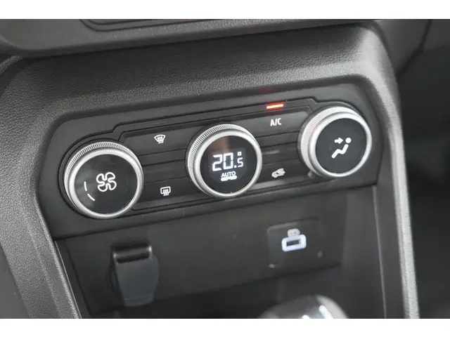 Dacia Sandero Stepway TCe 90 Expression 2023 Benzine 48