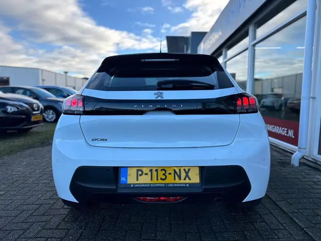 Peugeot 208 1.2 PureTech Active Pack 2022 Benzine 12