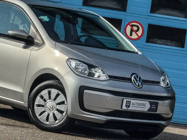 Volkswagen up! 1.0 2021 Benzine 8