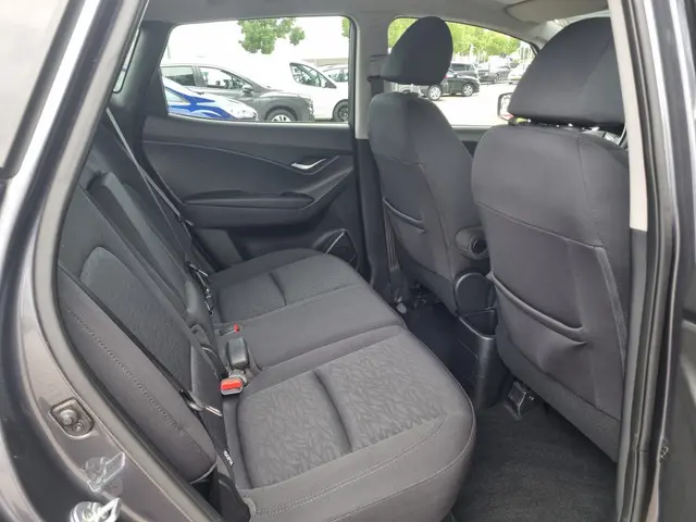 Hyundai ix20 1.4i Go! 2017 Benzine 24