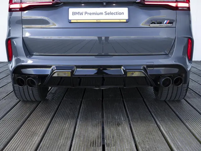 BMW X5 M Competition 2022 Benzine 29