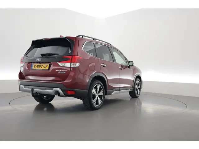 Subaru Forester 2.0i e-BOXER First Edition 2021 Benzine 2