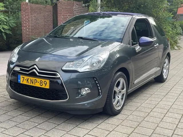 Citroën DS3 Cabrio 1.2 VTi Chic 2013 Benzine 5