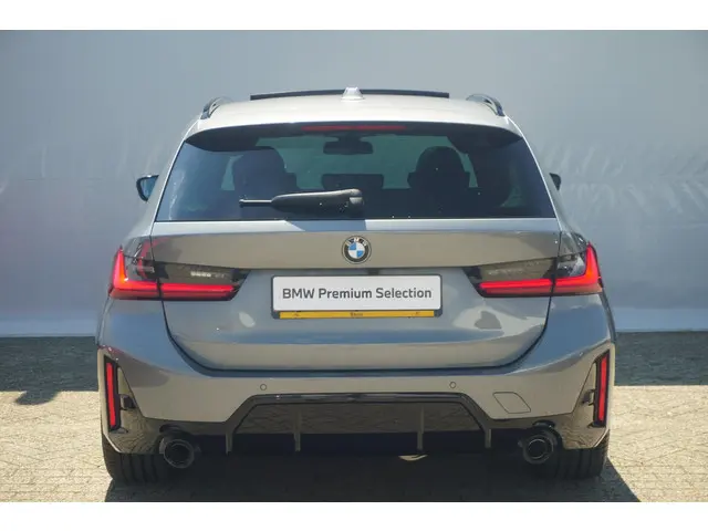 BMW 3 Serie Touring 320i 2024 Benzine 5