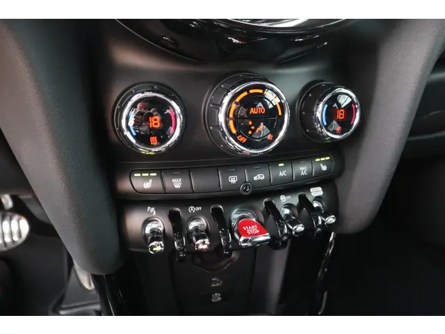 MINI 3-Deurs Cooper S 2022 Benzine 17