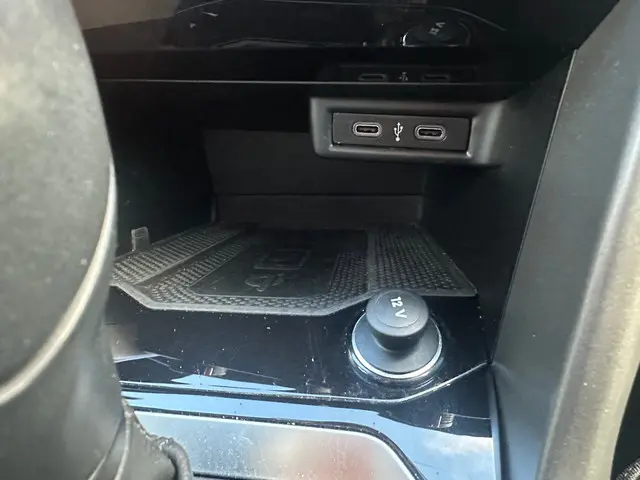 Volkswagen T-Roc 1.5 TSI Style Business 2021 Benzine 26