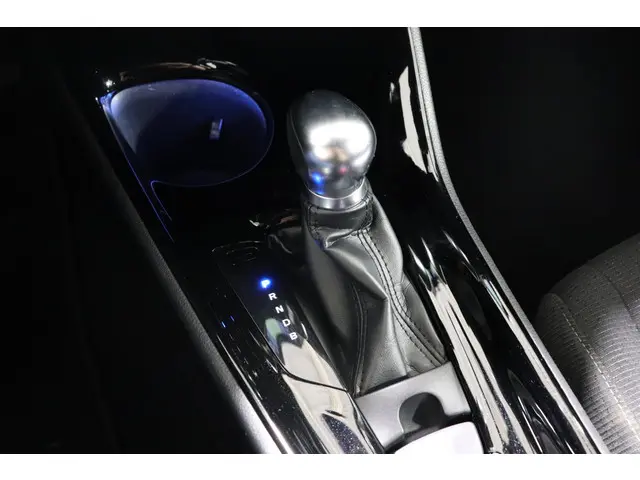 Toyota C-HR 1.8 Hybrid Style, 2019 Hybride Benzine 31