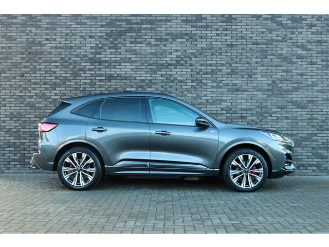 Ford Kuga 2.5 PHEV ST-Line X 2022 Hybride Benzine 19