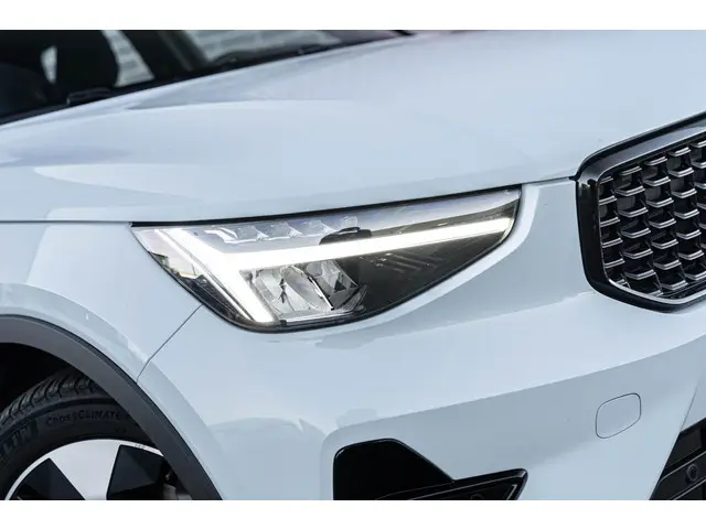 Volvo XC40 2.0 B4 Plus Dark 2025 Benzine 5