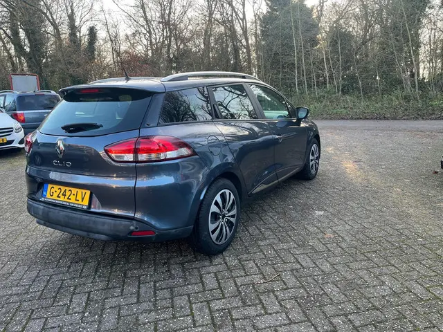 Renault Clio Estate 0.9 TCe Intens 2018 Benzine 4