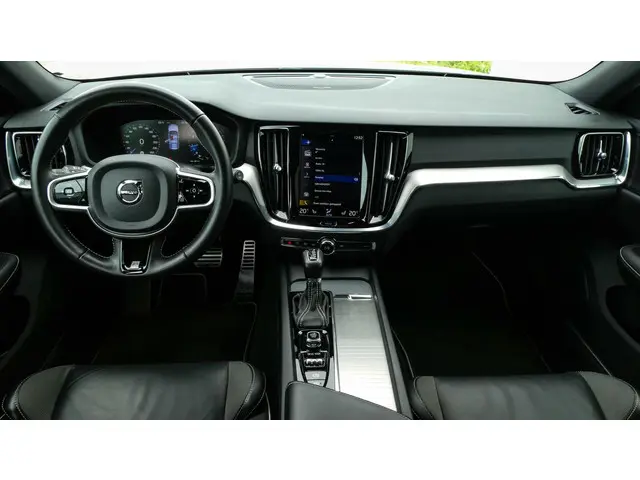 Volvo V60 2.0 T4 R-Design Polestar Engineerd 2020 Benzine 8