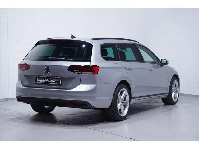 Volkswagen Passat Variant 2.0 TDI Conceptline 2023 Diesel 4
