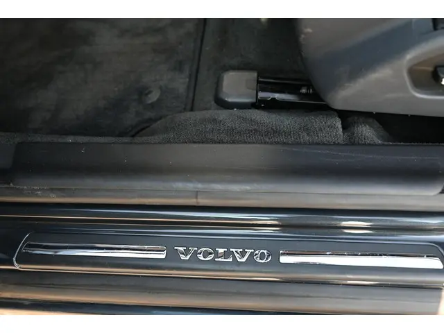 Volvo V70 2.0 T4 Dynamic Edition 2015 Benzine 23