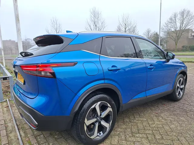 Nissan QASHQAI 1.3 MHEV Business 2023 Hybride Benzine 4