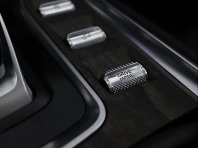 DFSK E5 PHEV 1.5 L2 2025 Hybride Benzine 64