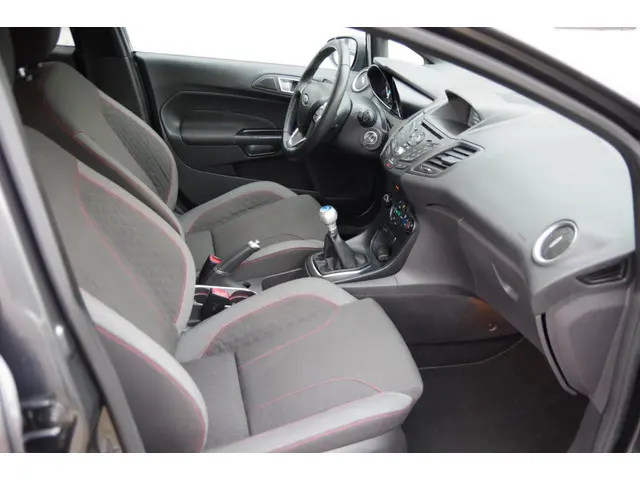 Ford Fiesta 1.0 EcoBoost ST Line 2016 Benzine 23