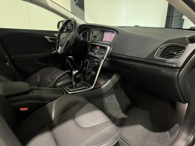 Volvo V40 2.0 T3 Nordic+ 2017 Benzine 9