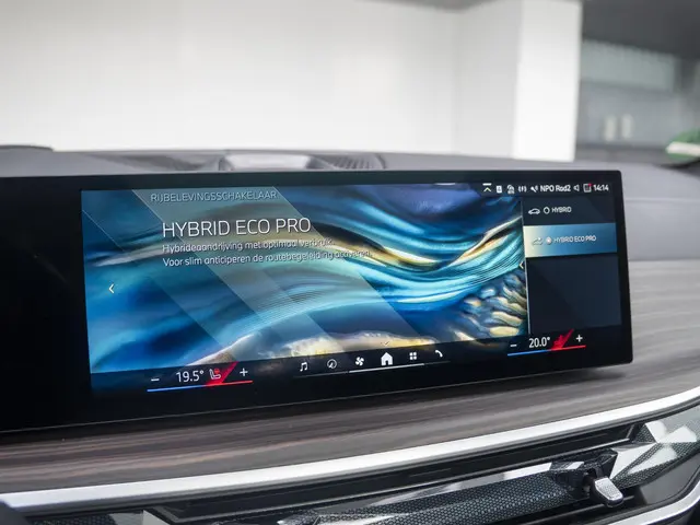 BMW X5 xDrive50e 2025 Hybride Benzine 42