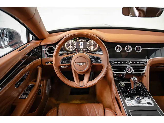 Bentley Flying Spur 4.0 V8 2021 Benzine 32