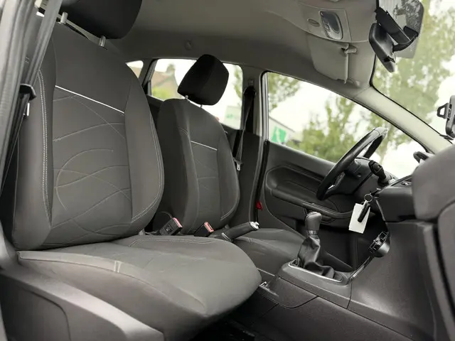 Ford Fiesta 1.0 Style 2015 Benzine 18