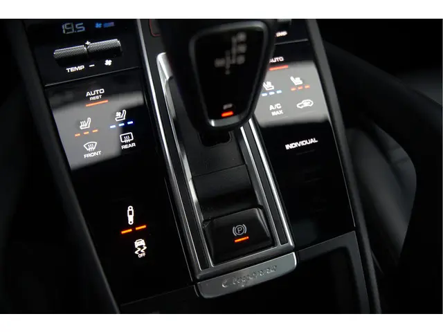 Porsche Cayenne 3.0 E-Hybrid 2018 Hybride Benzine 62